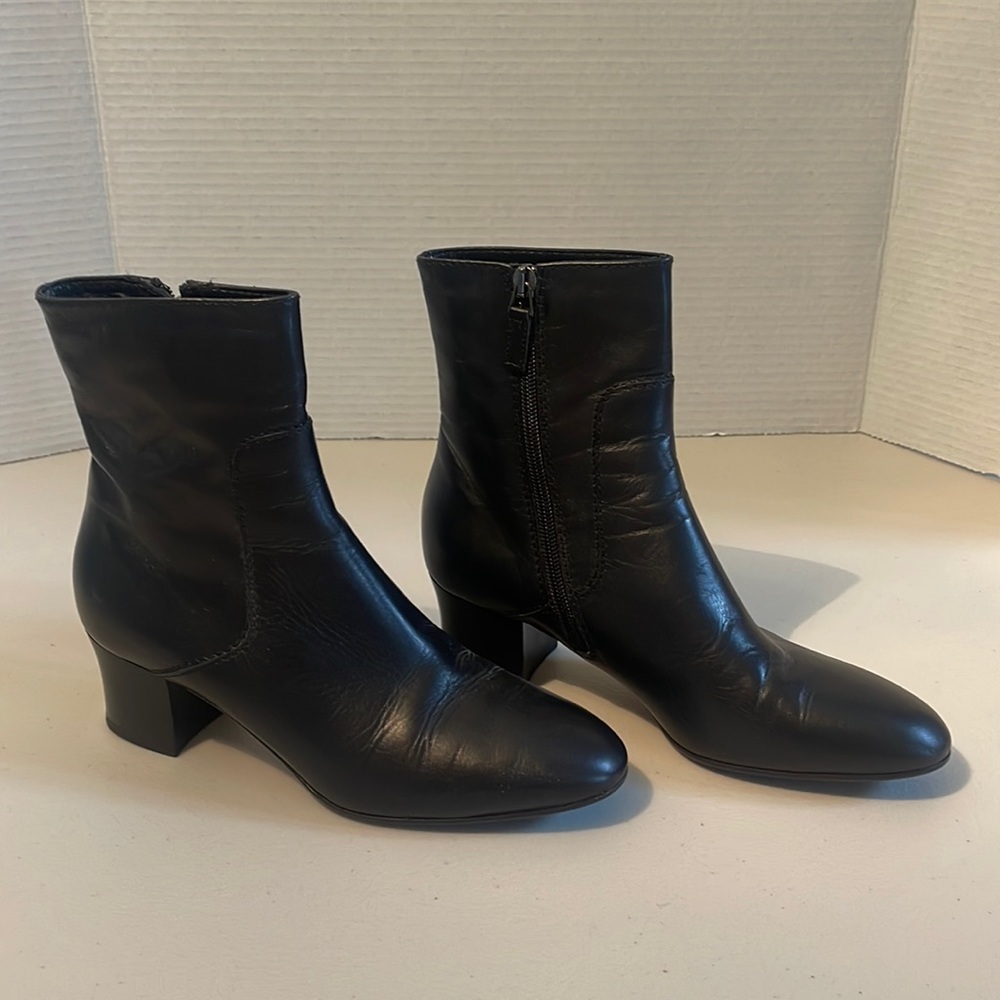 Aquatalia Black Boots size 7, slightly used